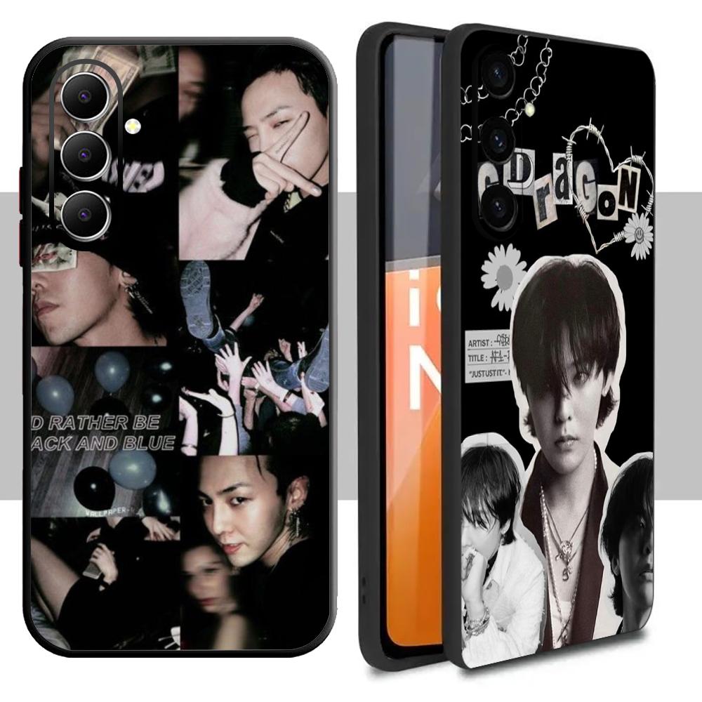 멋진 잘생긴 G-Dragon 포스터가 있는 삼성 갤럭시 - Samsung Galaxy S24 리뷰 및 가격